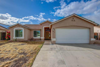 9021 Highland Ave, Phoenix, AZ 85037-1166