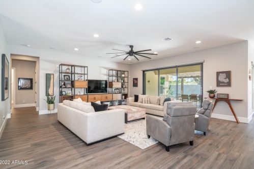 5311 2nd St, Phoenix AZ 85085-7756 exterior