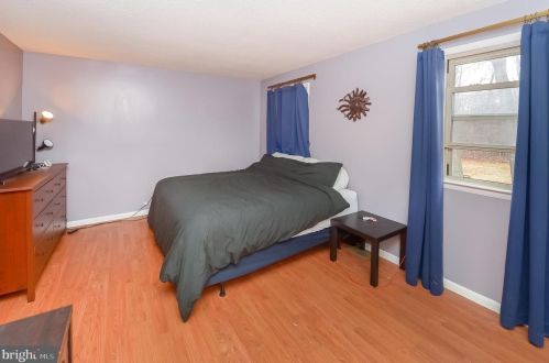 534 Elberne Ave, West Deptford NJ 08093-1716 exterior