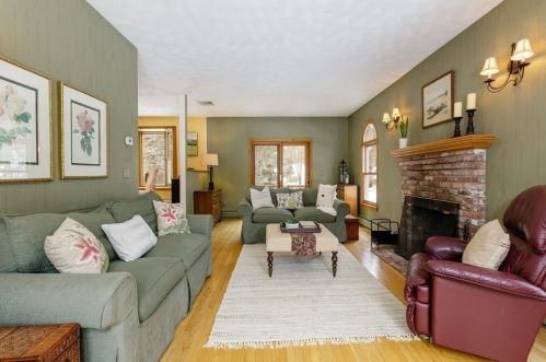 1 Assabet Xing, Acton MA 01720-5237 exterior