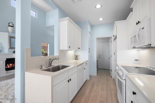 12629 18th Pl, Phoenix, AZ 85022-5737