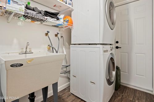 3036 Fawn Dr, Park City UT 84098-5368 exterior