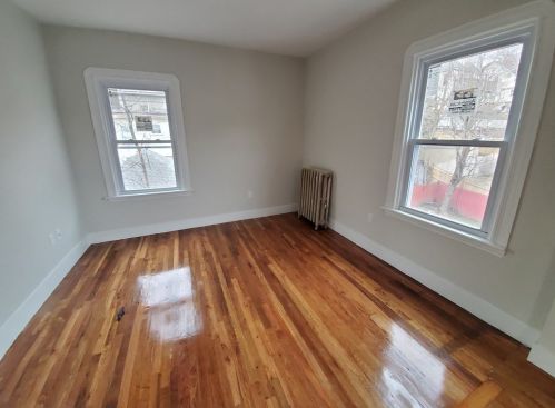 106 Clark Ave, Chelsea MA 02150-2136 exterior