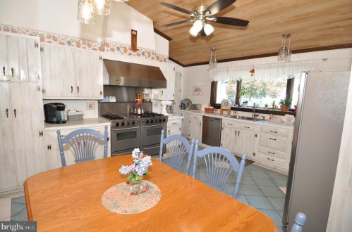 24854 Main St, Columbus NJ 08022-1339 exterior