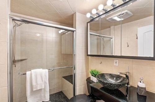 10 Kensington Ave, Newton MA 02465-1314 exterior