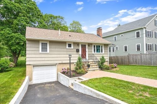 8 Clyde Ter, Arlington MA 02474-1509 exterior