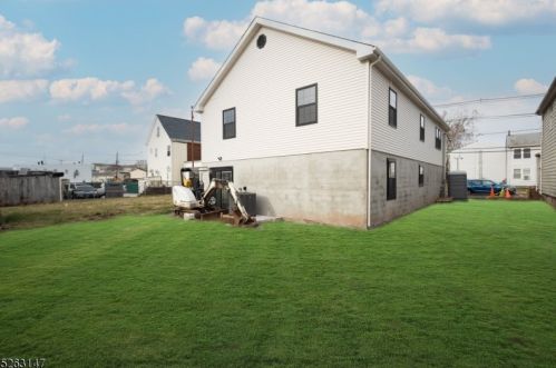 134 Un St, Carteret NJ 07008-3326 exterior