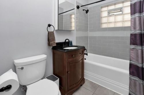 3322 Wenonah Ave, Forest View IL 60402-2928 exterior