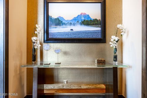 2424 Iron Mtn Dr, Park City UT 84060-6559 exterior