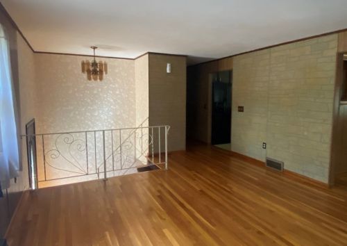 85 Leaf Ln, East Bridgewater MA 02333-1615 exterior