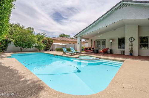 6301 4th Dr, Phoenix, AZ 85013-1370