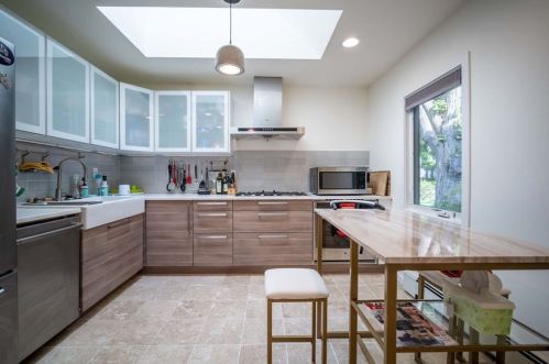 51 Gln Ave, Newton MA 02459-2048 exterior