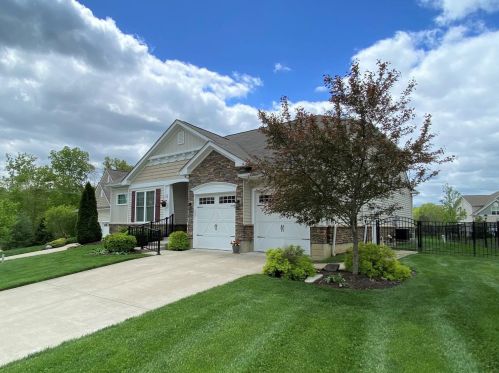 813 Sunrise Ridge Ct, Landon, OH 45039-8036