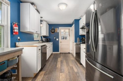 326 Riegelsville Rd, Milford NJ 08848-1892 exterior