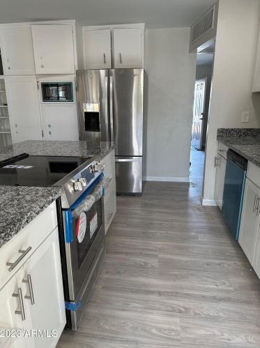 3213 Charter Oak Rd, Phoenix AZ  85029-2312 exterior