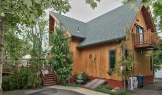 10 Elmhurst Blvd, Scranton, PA 18505-2269