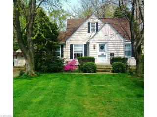 4559 Ammon Rd, Cleveland, OH 44143-2807