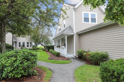 5 Ketch Ln, Quincy MA 02171 exterior