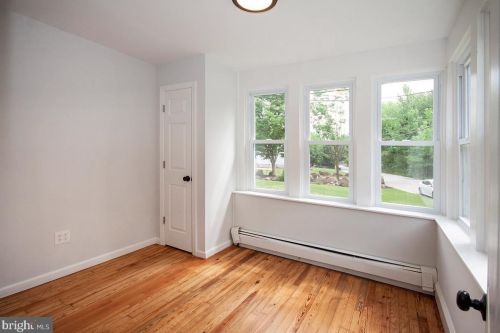 156 Turkey Hill Rd, West Deptford NJ  08093-2312 exterior