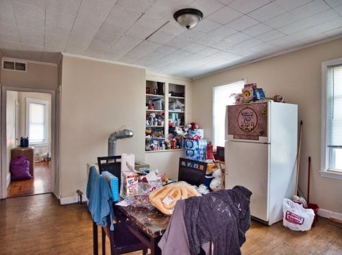 74 Clark St, New Bedford MA 02740-7021 exterior