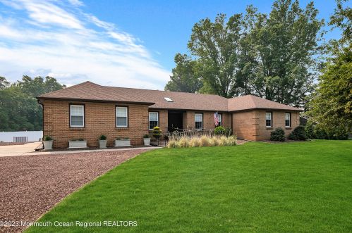 1120 Sycamore Ave, Tinton Falls, NJ 07724-3237