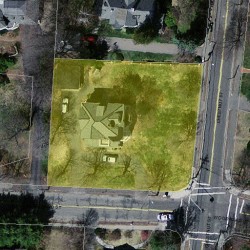 389 Woodward St, Newton MA  02468-1522 aerial view