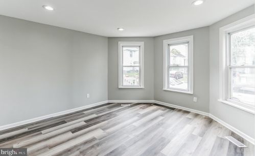 108 Jefferson St, West Deptford NJ 08066-1262 exterior