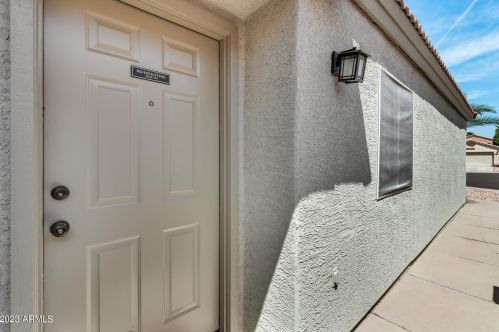 2021 Bluefield Ave, Phoenix AZ 85032-8817 exterior