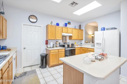 26219 41 Way, Phoenix AZ 85042-6304 exterior