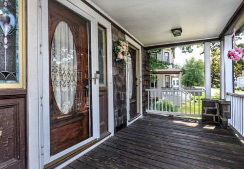 128 Independence Ave, Quincy MA 02169-7727 exterior