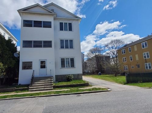 181 Ingleside Ave, Worcester, MA 01604-4718