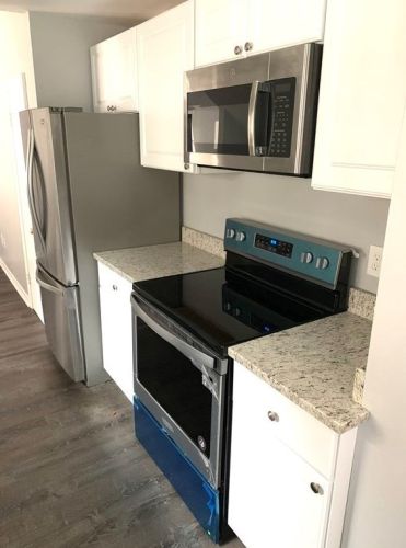 12 Sturgis St, Worcester, MA 01605-2518