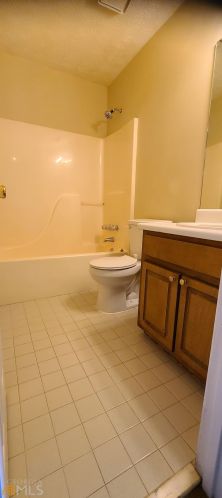 350 Grv Hl Dr, Stockbridge GA 30281-3049 exterior