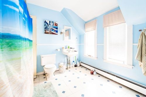 53 Cedar St, Taunton MA 02780-3131 exterior