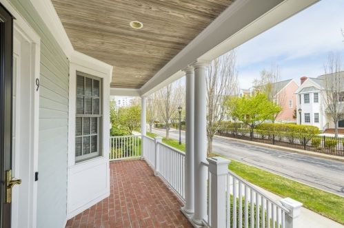 9 Preston Sq, Quincy, MA 02171-3127