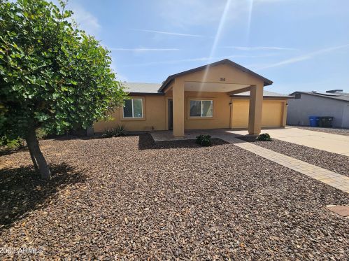 3511 Claire Dr, Phoenix AZ  85032-5130 exterior