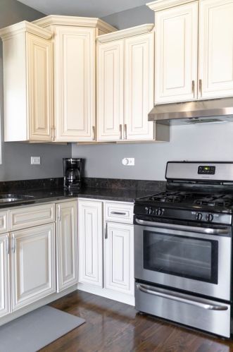 1907 Wenonah Ave, Forest View IL 60402-1666 exterior