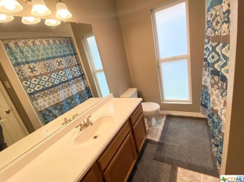 4825 Crestpoint Ln, Garland TX 75043-6514 exterior