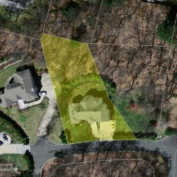 15 Laura Rd, Newton MA  02468-2163 aerial view