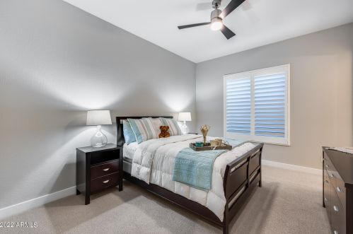 22421 30 St, Phoenix AZ 85050-4405 exterior