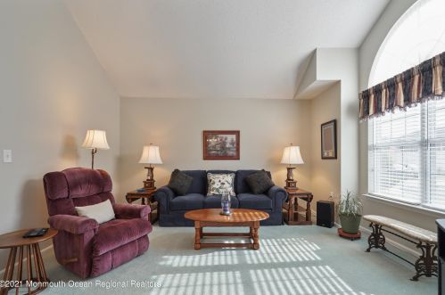 11 Manchester Ct, Jackson Twp NJ 08527-3972 exterior