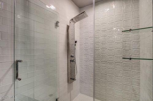 315 Edgemont Ave, Phoenix AZ 85035-1808 exterior