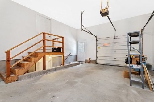 35 Vernon St, Newton MA 02458-2046 exterior