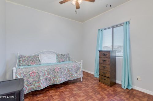 2810 Atlanta Ave, Phoenix AZ  85040-2710 exterior