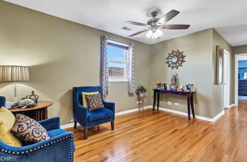 2614 Oak Park Ave, Forest View IL 60402-2533 exterior