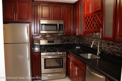 94 Azalea Cir, Jackson Twp NJ  08527-2557 exterior