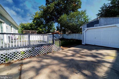 652 Washington Ave, West Deptford NJ 08096-3545 exterior