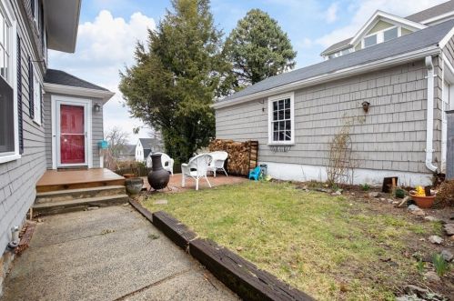 28 Pickett St, Beverly MA 01915-3441 exterior