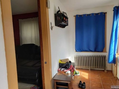 335 Belgrove Dr, Kearny, NJ 07032-1626