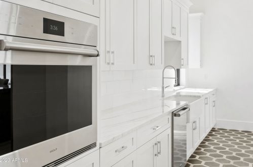 222 Belmont Ave, Phoenix AZ  85021-7229 exterior